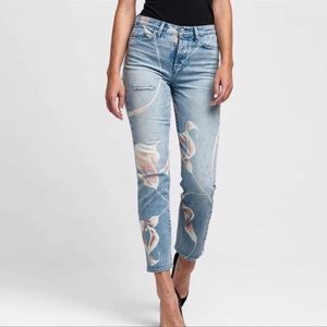 HUDSON Women's Zoeey High Rise Straight Crop 5 Pocket Jean *